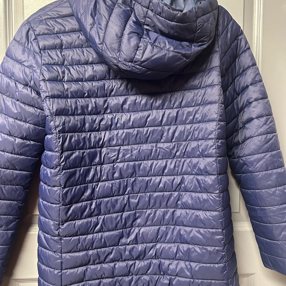 Lands End youth Primaloft navy blue hooded puffer jacket. Size XL ( 14H-16H). - Picture 4 of 8